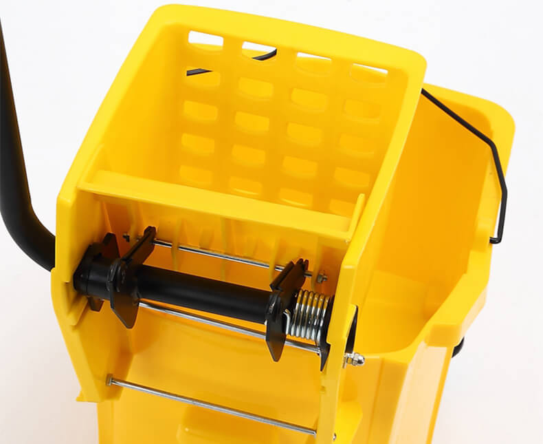 Plastic Mop Bucket with Wringer