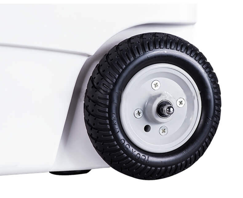 Insulated plastic cooler box