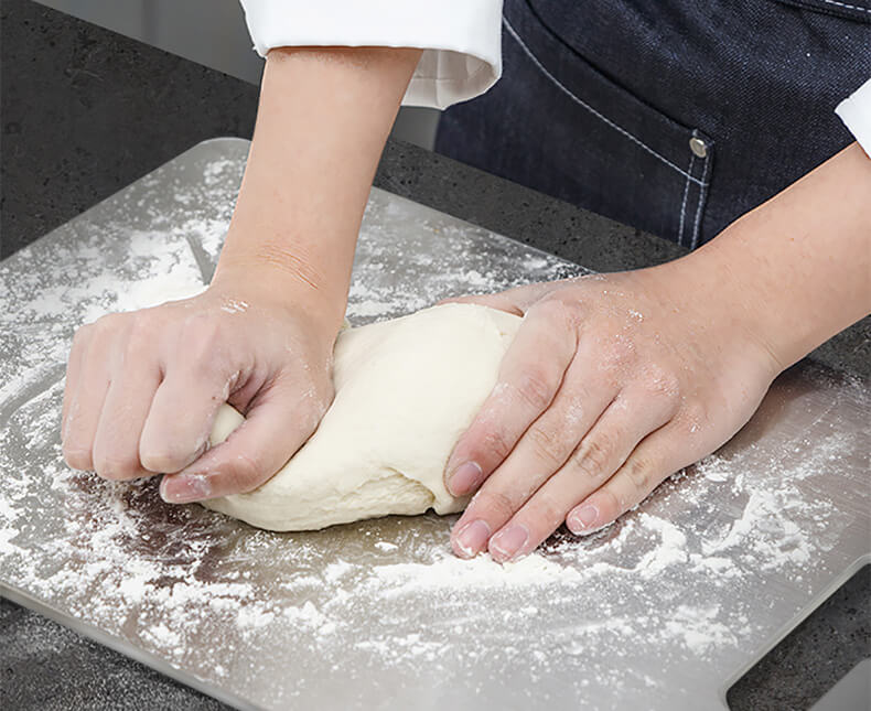 Multi use chopping board