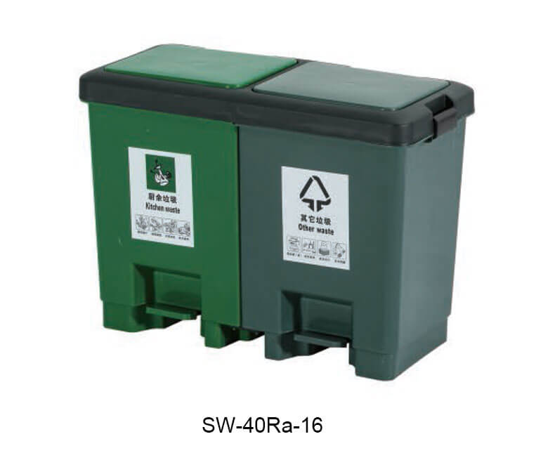 Pedal trash bin for different waste collection