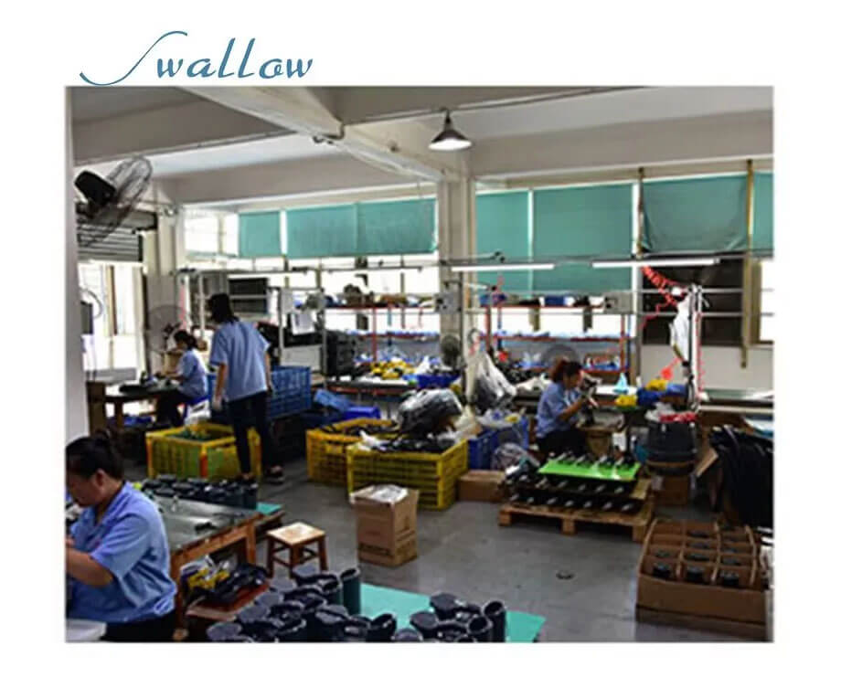 Powerful Carpet Cleaning with The Easy-to-Use Gr-28 Carpet Scrubber